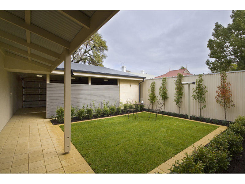 Small Backyard Ideas Australia - Looking for more backyard ideas? - Justindrew